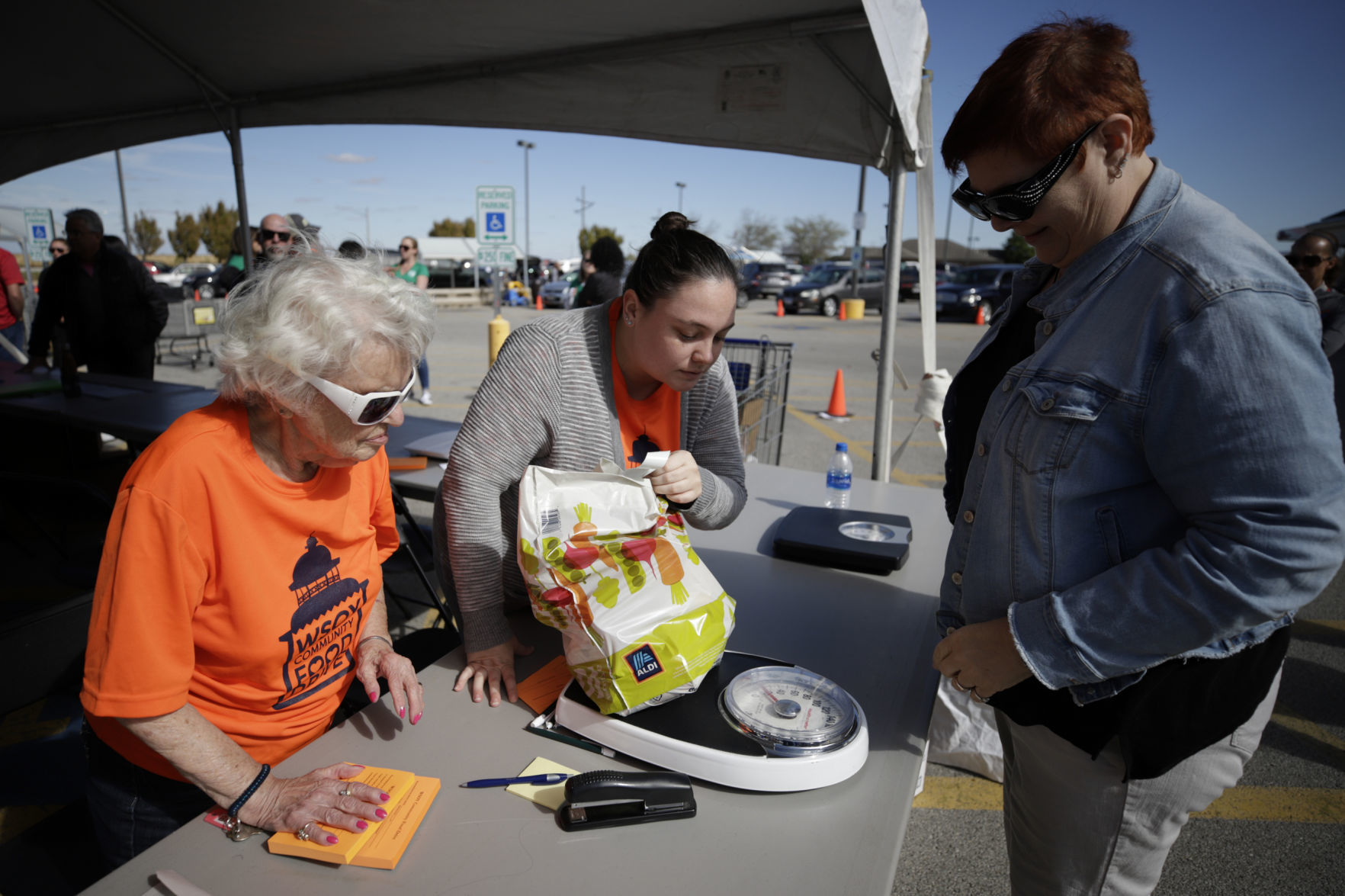 GALLERY_WSOY-Food-Drive-03-100519.JPG